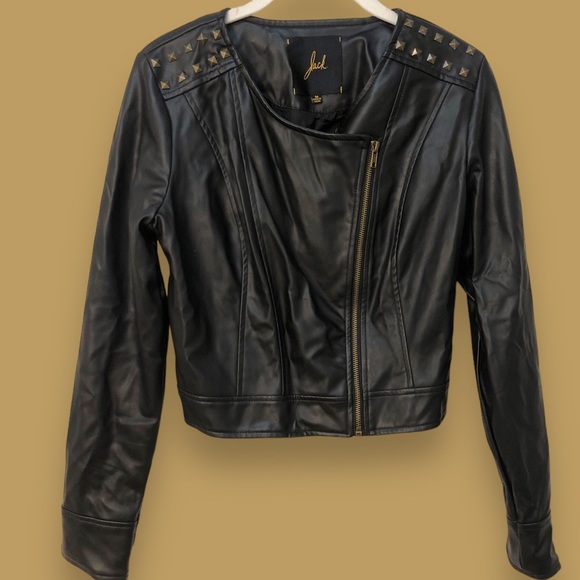 Jack by BB Dakota Vegan Leather Cropped Studded Moto Jacket, women's medium - Picture 2 of 9